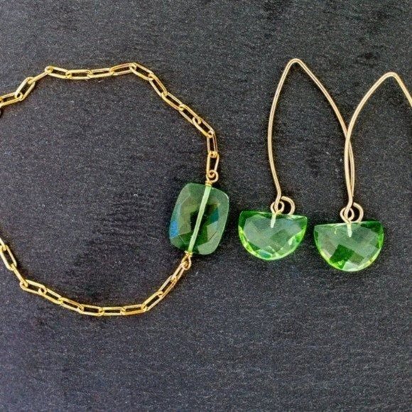 GORGEOUS Green Amethyst Gemstone Bracelet Gold Paperclip Chain Statement Jewelry - Picture 6 of 7